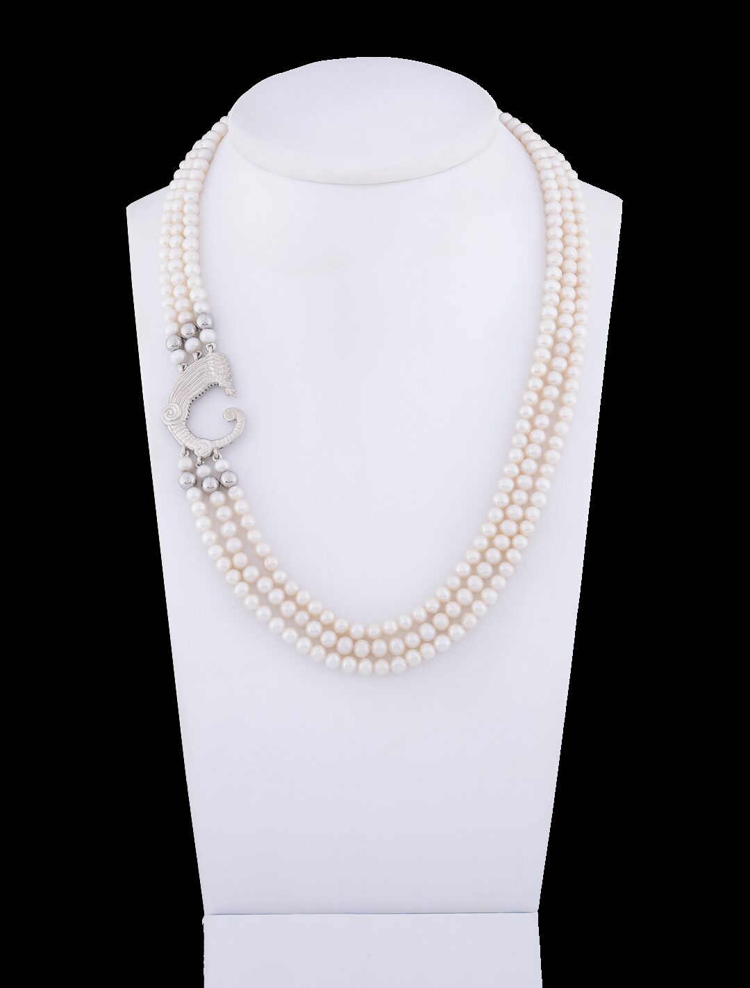 Collana a tre fili perle e drago